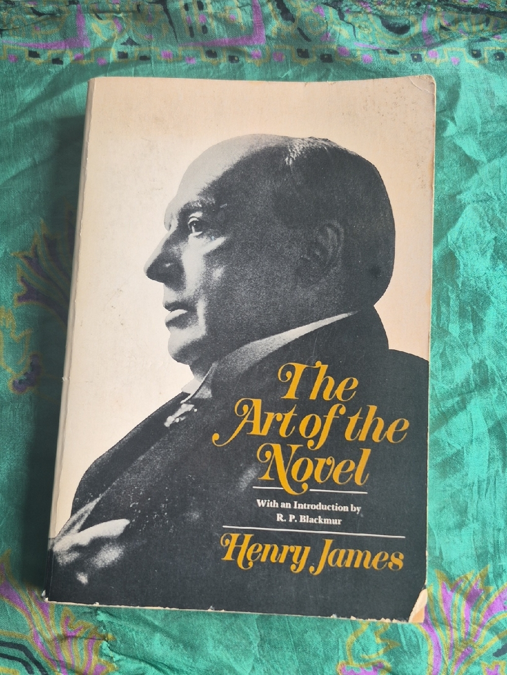 1962 Paperback "The Art of the Novel" by Henry James Cover Ivory/Black